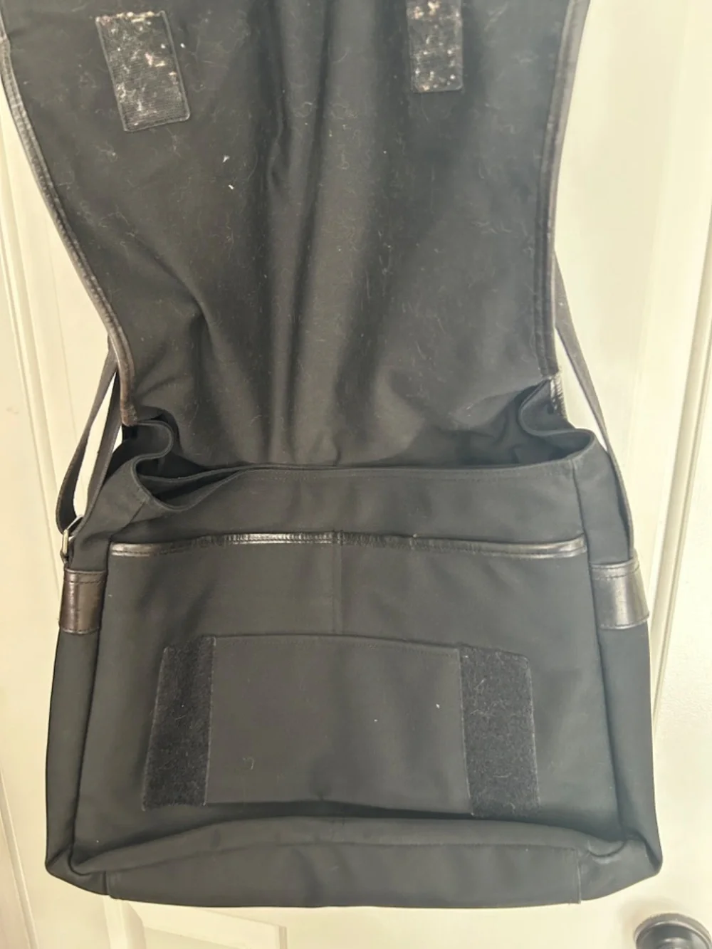 Banana Republic excellent velcro